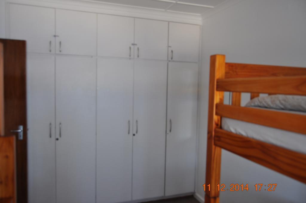 Backpacker Apartments Plettenberg Bay Exterior photo