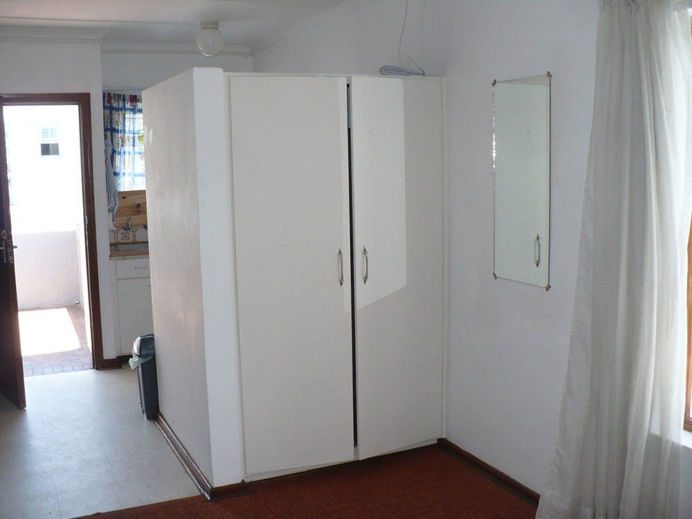 Backpacker Apartments Plettenberg Bay Exterior photo