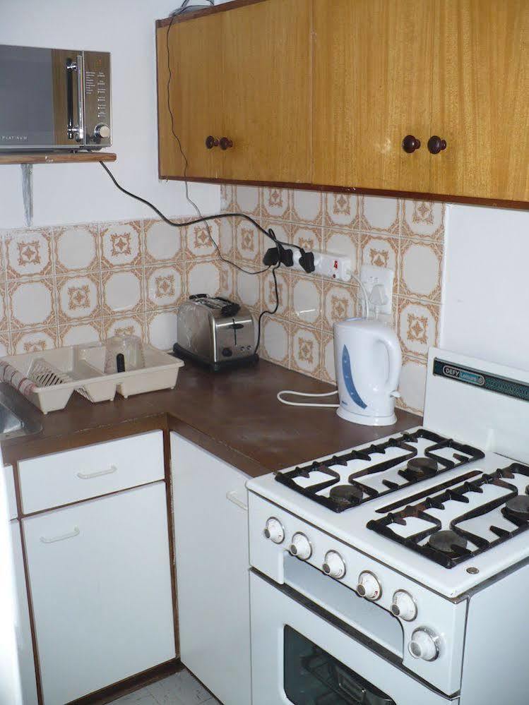 Backpacker Apartments Plettenberg Bay Exterior photo