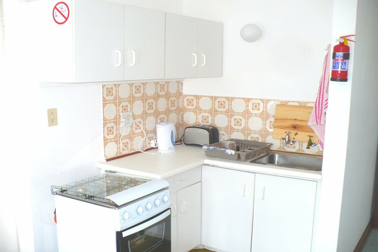Backpacker Apartments Plettenberg Bay Exterior photo