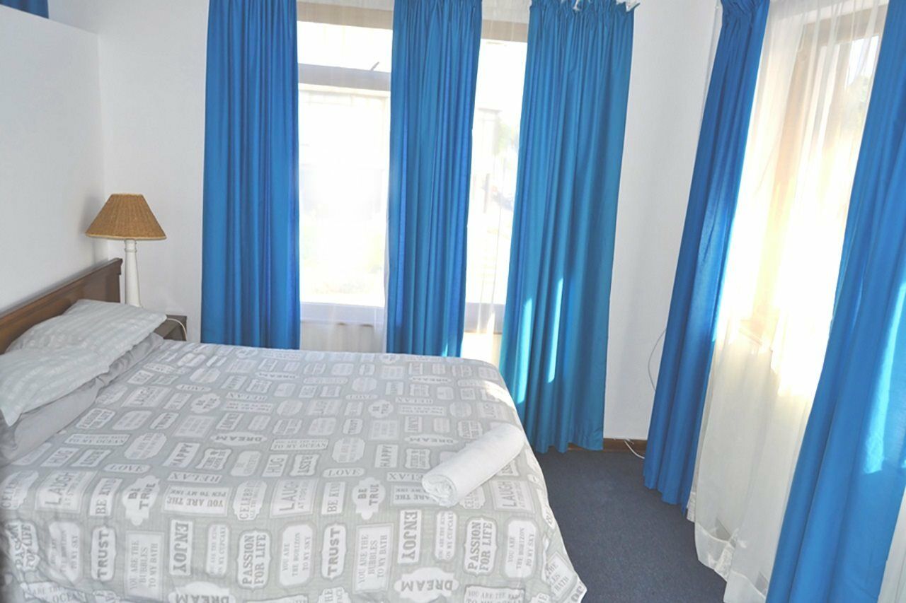 Backpacker Apartments Plettenberg Bay Exterior photo